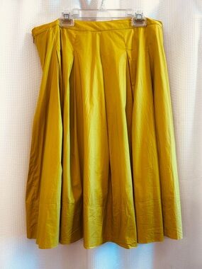 Talbots Vibrant Chartreuse Light Skirt with Signature Tag Pleats 10P